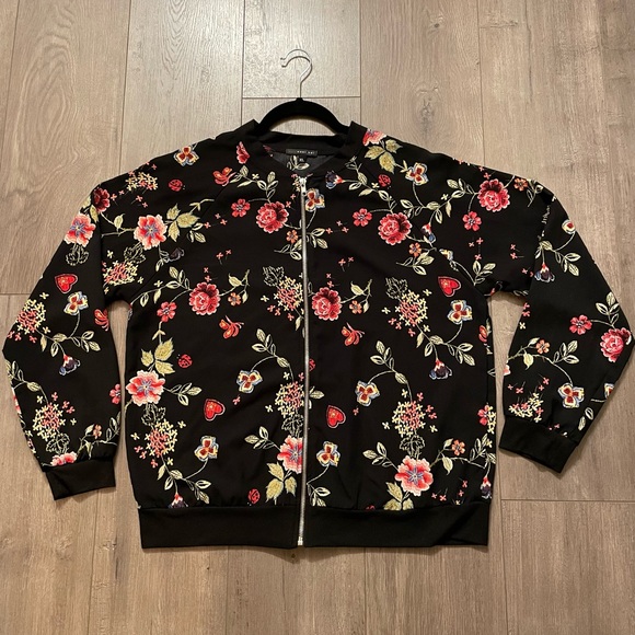 Floral Pattern Jacket - Picture 1 of 4